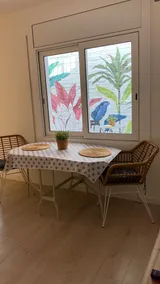 A central apartment and just 80 meters from the beach - Image 5