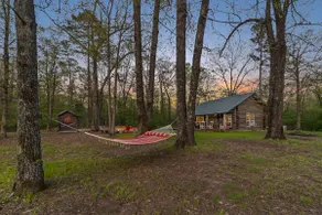 Secluded Log Cabin in Wild Horse Country - Image 5