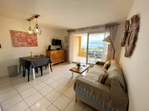 Apartment facing the sea, with swimming pool and parking - Image 3
