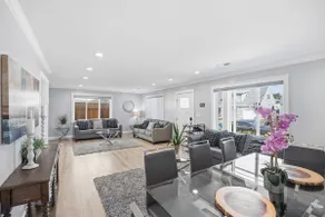 Sparkling Clean Brand New Luxury House w Parkings - Image 2