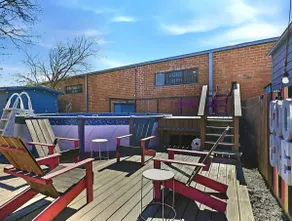 Southtown, close to downtown, with a pool! - Image 2