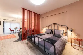 Standout Sienna Studio | Old Town | New Building - Image 4