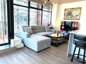 Stunning views - Gastown, 1 parking - Image 2