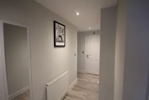 Holden Court Apartment 4 - Image 3