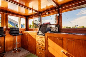 Unique Barge Stay, Terrace, Heating - Image 3
