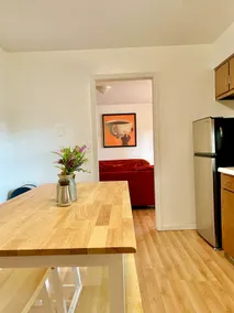 Renovated 2 bdrm Great Location - Off Kimball - Image 4