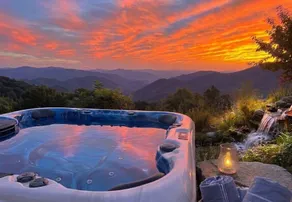 Amazing View! Smoky Mountains Pet Friendly Hikers - Image 5