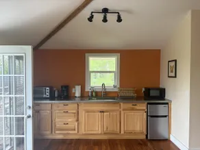 Cozy Weaverville Guest House - Image 3