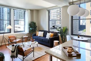 Stylish Corner 2 Bedroom in the Heart of Chicago | - Image 2