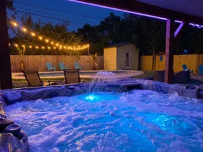 Heated Pool/Spa/MiniGolf/Cornhole/Downtown/Domain - Image 2