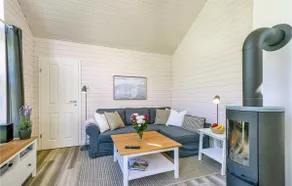 Lovely Home In Krems Iiwarderbrück With Sauna - Image 2