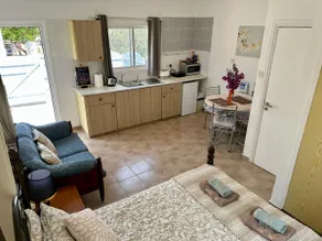 Detached Cosy Studio Apartment - Image 3
