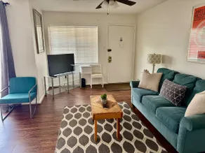  #4 UAB KING SUITE+5 MIN WALK TO RESTAURANT - Image 3