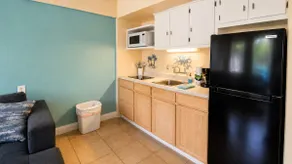 Beach Villa ~ Oceanfront Complex ~ Newly Updated - Image 4
