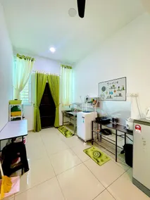 D’Diana Cozy Retreat | 4BR Aircond•Netflix - Image 5