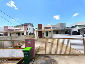 D’Diana Cozy Retreat | 4BR Aircond•Netflix - Image 2