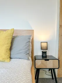NEW - Spacious & Stylish 3 Bedroom Home in Folkestone - Image 5