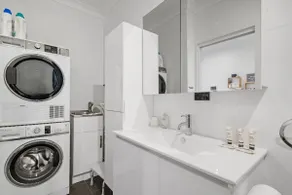 Beach Days & Bondi Ways Getaway on Watson - Image 5