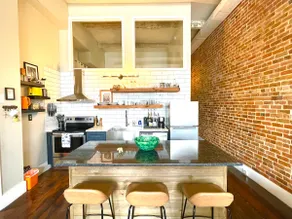 Designer Stay on Market • Walk Downtown + Parking - Image 3