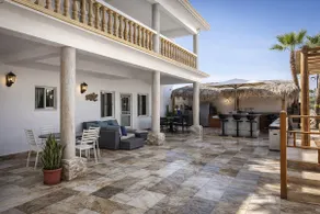 Casa Castillo Spacious Home with Private Pool - Image 2
