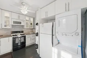 Private Upscale Carriage Hse Near Park & Stables - Image 5