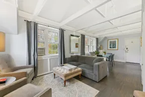 Private Upscale Carriage Hse Near Park & Stables - Image 2