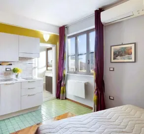 Central Apartment - Image 2