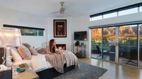 Forbes Sedona Loft | Red Rock Views + Hot Tub - Image 5