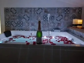 Romantic night, spa, cinema, pinball, sparkling wine, lakes - Image 5