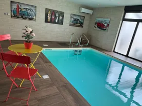 Loft Spa Reims-fr 250m2 privatifs, piscine intérieure chauffée, spa et parking - Image 5
