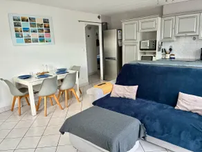 Large 2-room with courtyard. Beach and shops 150 m away! - Image 3