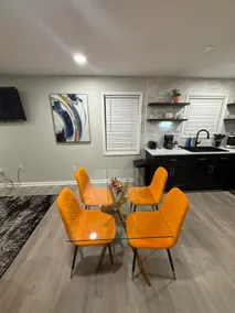 Uptown Modern Escape - 4bd/2ba - Image 3