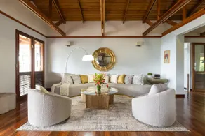 Secluded Coffee Farmhouse w/ Heated Pool & Chimney - Image 3