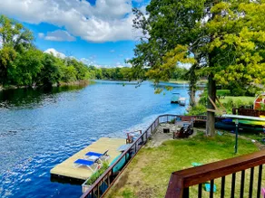 Private Entrance Guest Suite on the River - Image 2