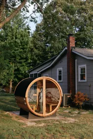 Waterfront Cottage w Water Access, Sauna, Hot Tub - Image 5