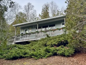 Glidden Cottage -Beach Access! - Image 2