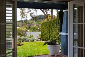 Churchills - outstanding views over Daylesford - Image 3