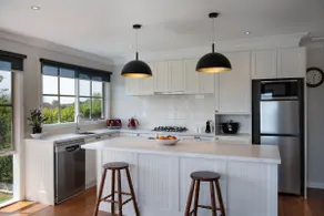 Churchills - outstanding views over Daylesford - Image 5