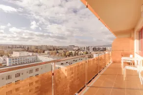 ZEN Grand Apartment - Image 4