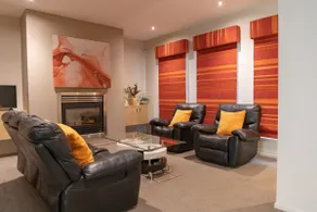 3BR Steps from Geelong Waterfront w/ Parking - Image 4