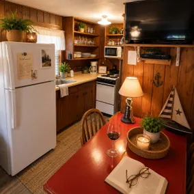 Beachside Cottage Getaway - Image 4