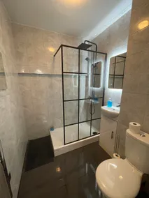 Lovely 2-bed Apartment in Birmingham - Image 3