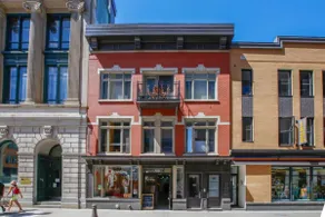Lion's Den // Spacious 1500 sqft (2 WC) - Downtown - Image 2