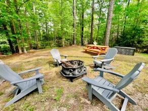 ”Piney Woods Paradise: Spacious Home, Sleeps 10” - Image 4