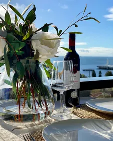 Bayview Luxe. Waterfront views! CBD - Image 3