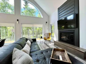 Petite Charlevoix 2: Sauna, Fire & Hot Tub - Image 2