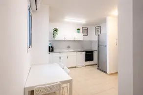 YaffoTLV • Bright 2 Bedroom apt with shelter - Image 5