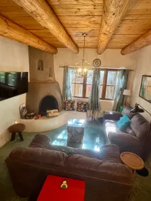 House In The Heart of Taos - Image 4