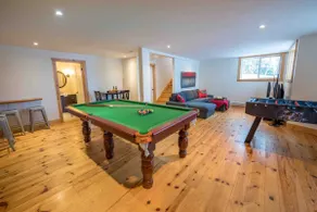 Chalet Bleu 55: Hot Tub, Views, Games & BBQ - Image 3