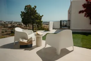 Comfort Suite with Partial Sea View - Image 5